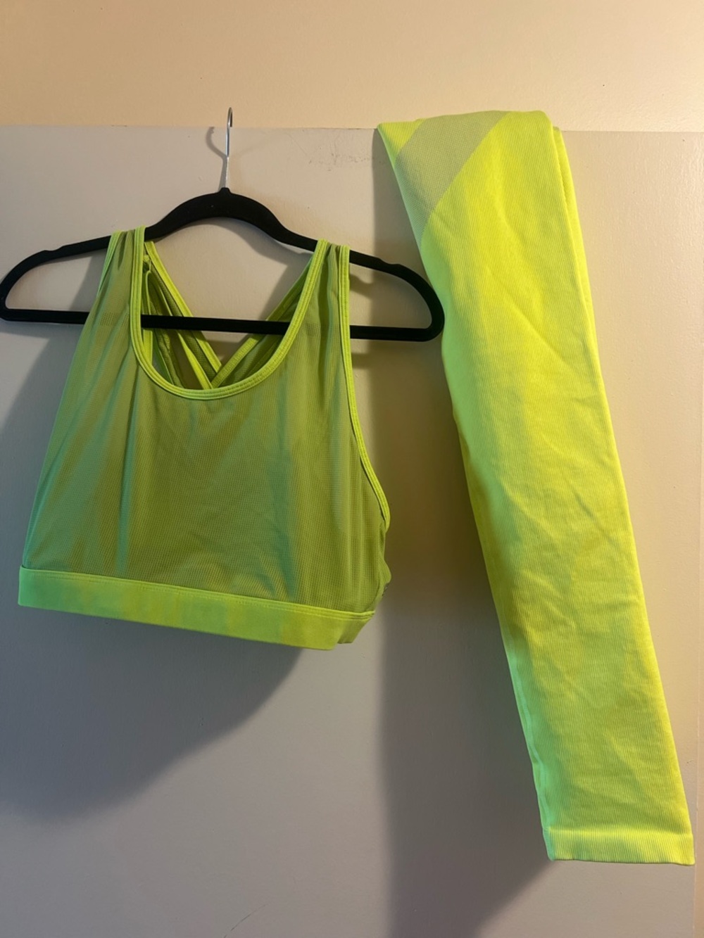 Fabletics Neon Lime Mesh Crop Tank and Leggings SET